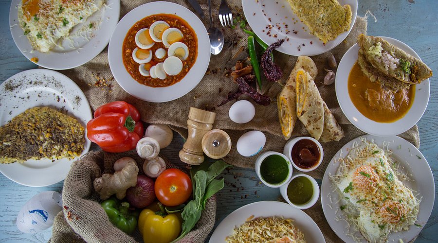 Guests enjoying at Raju Omlet Restaurants in Dubai