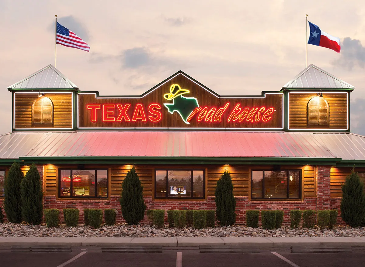 Texas Roadhouse live entertainment Restaurants in Dubai